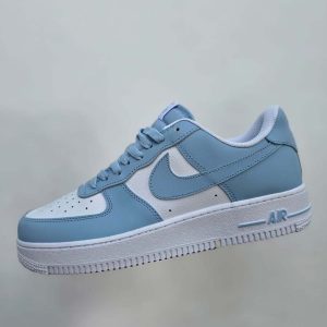 Sneaker Air Force 1 Low Light Armoury Celeste/Blanco
